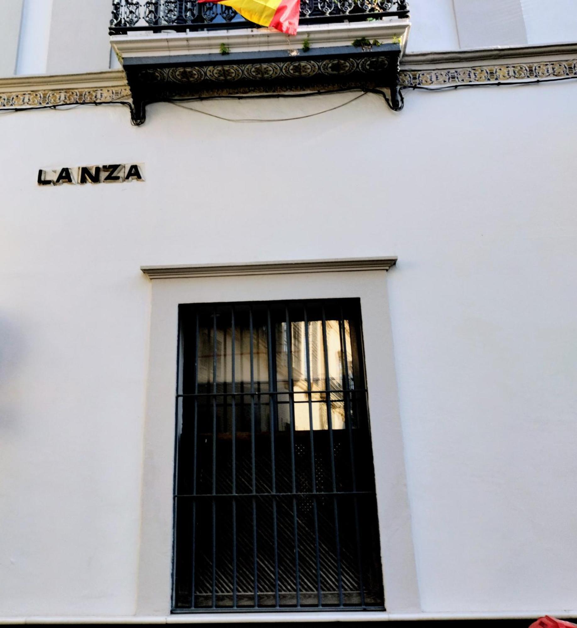 Alojamiento Lanza En El Corazon De Sevilla Dış mekan fotoğraf